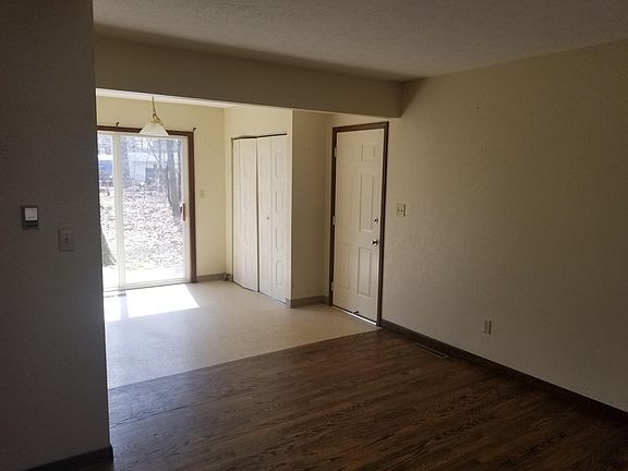 4th image of 25568 Thelmadale Dr