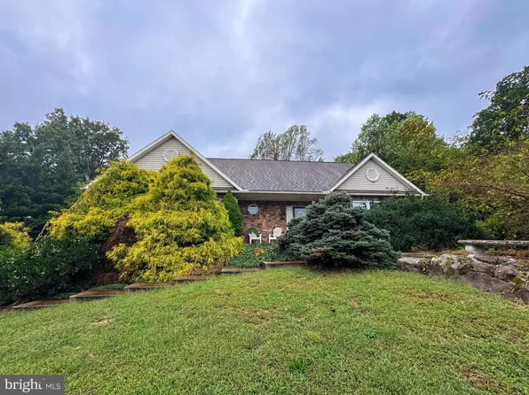 10 Cinamon Ct, Mohnton, PA 19540