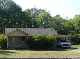 822 N Main St, Benton, AR 72015