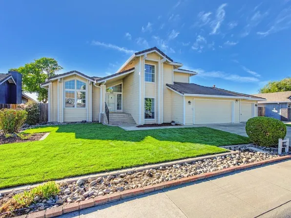 366 Sparrow Dr, Galt, CA 95632