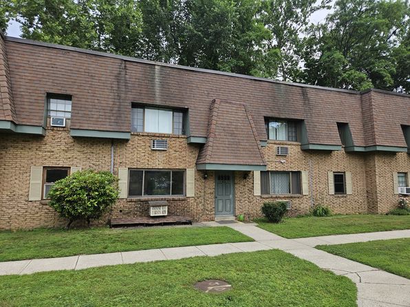 549 Russell Rd APT 9B