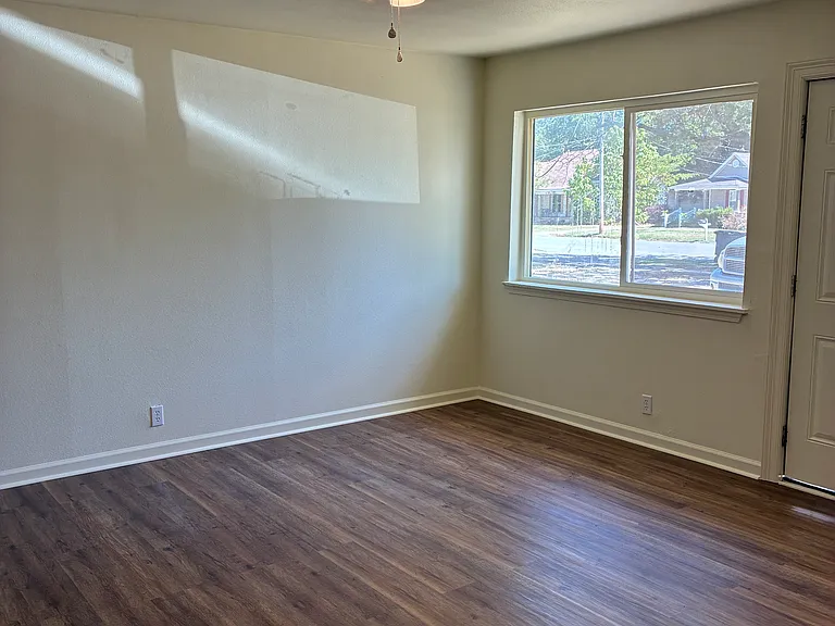 405 E Church St #2 — Photo 6