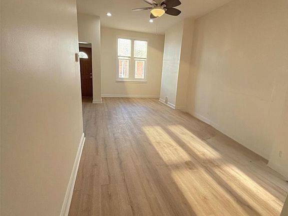 5th image of 3553 Stouton St