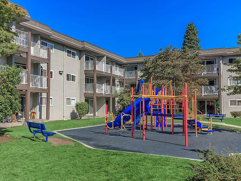 Arbor Heights — Photo 6