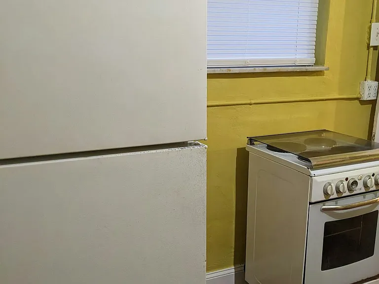 Fridge and Stove