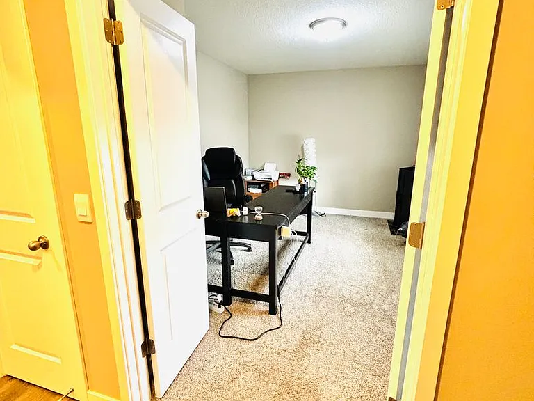 18031 Headwaters Dr — Photo 11