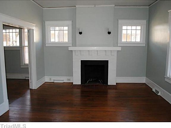 3rd image of 717 Percy St