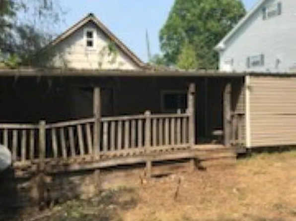 156 7th Ave, Jellico, TN 37762