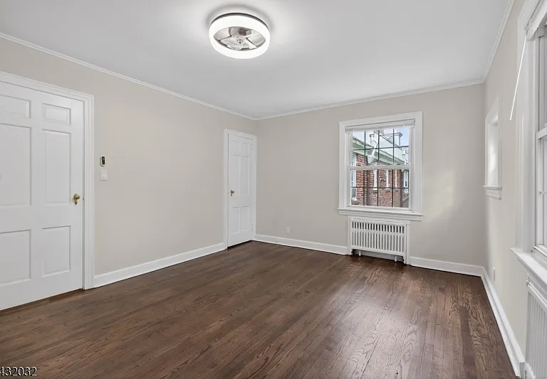 180 Summit Ave #B — Photo 15
