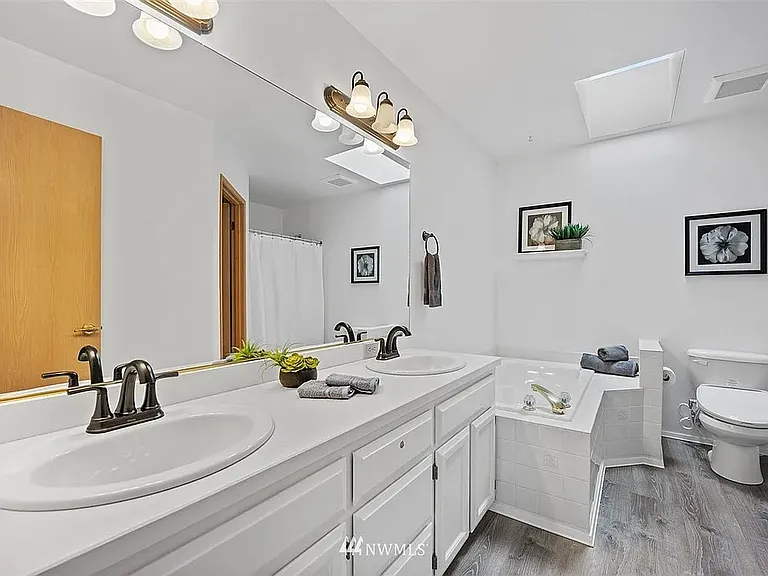 21429 SE 277th St — Photo 22