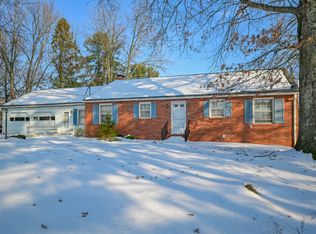 33 Longview Heights Rd, Athens, OH 45701