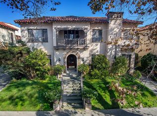 130 N Sycamore Ave, Los Angeles, CA 90036