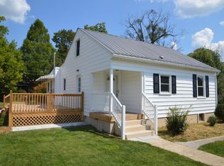 6742 Oxford Ave, Radford, VA 24141