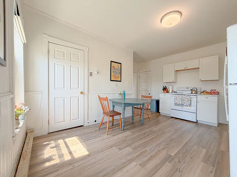 57 Saint Lawrence St #3 — Photo 30
