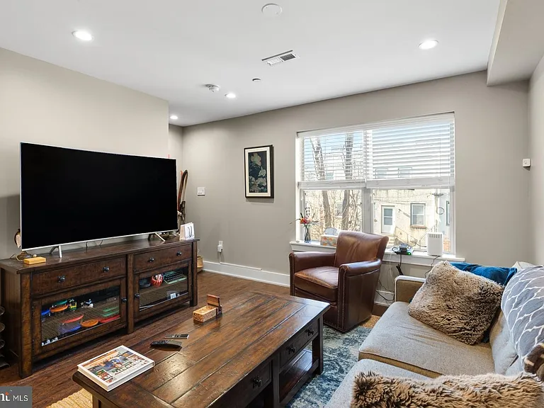 834 N 19th St #3 — Photo 8
