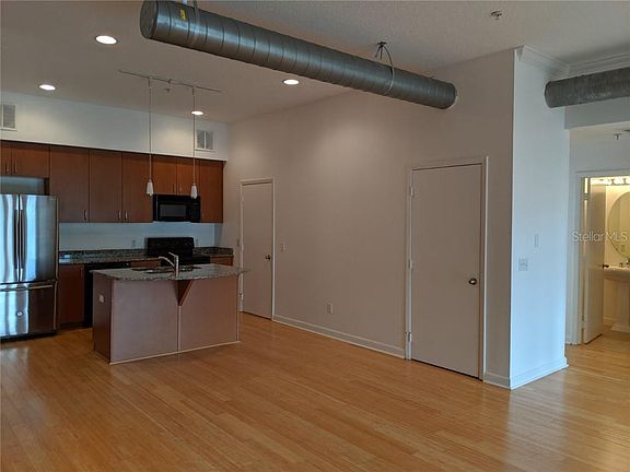 3rd image of 535 4th Ave S Unit 9