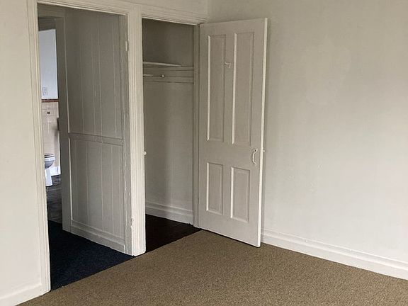 4th image of 343 E Burd St APT B