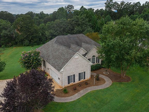 2nd image of 1049 Half Moon Ct
