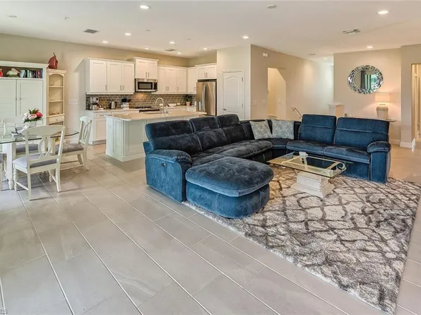 6954 Avalon Cir, Naples, FL