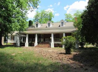 200 Sandbed Rd, Kathleen, GA 31047