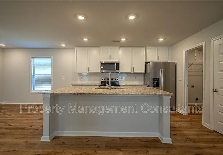 27982 Chalmers Cir — Photo 10