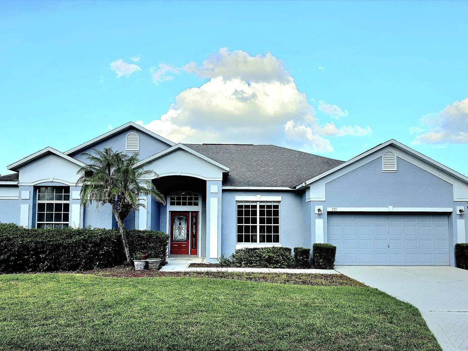 4 bed, 2549 sqft, $2,300 — Photo 1