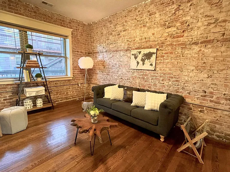 2934 Leavenworth St — Photo 25