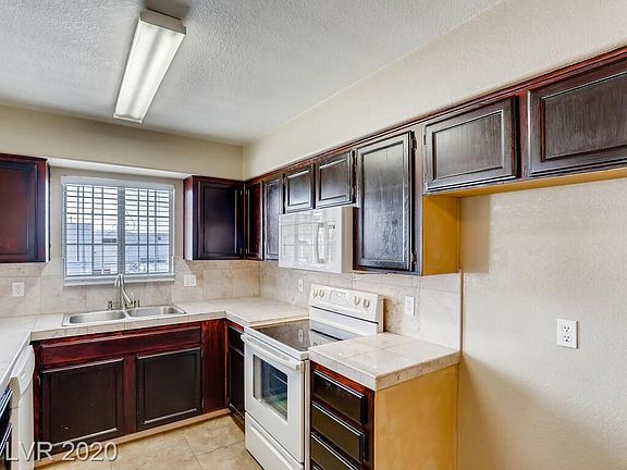 4th image of 2725 S Nellis Blvd Unit 2200