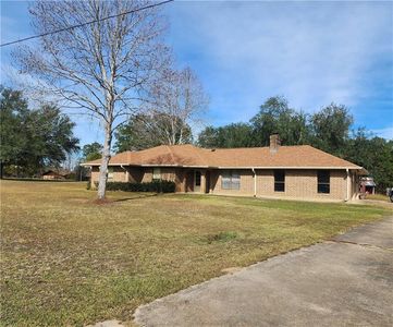 102 Pinehill Dr, Dry Prong, LA, 71423