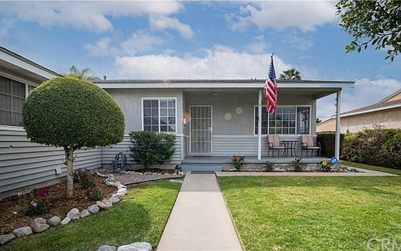 3rd image of 1307 S Vecino Ave
