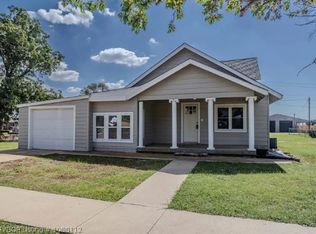 410 W Broadway St, Thomas, OK 73669