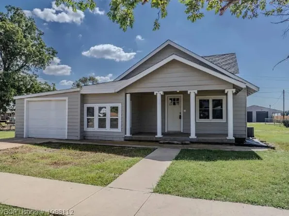 410 W Broadway St, Thomas, OK 73669