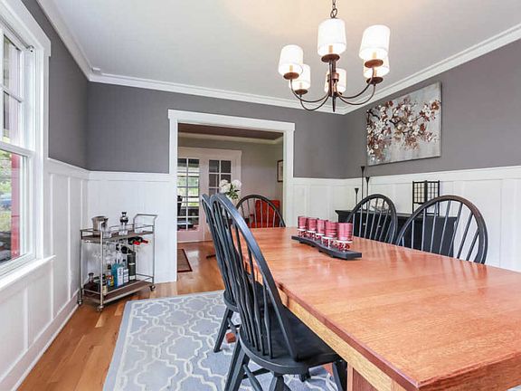 4th image of 2558 Beechwood Dr SE