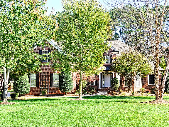 2nd image of 117 Henry Ln