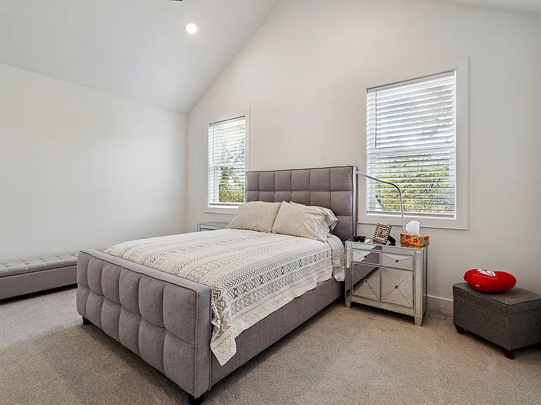 1301B Katie Ave — Photo 15