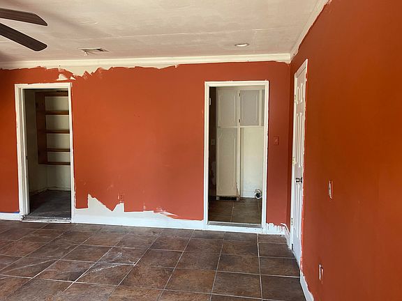 5th image of 229 Sam Rayburn Dr