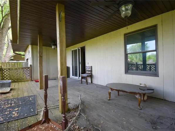 880 W Nicholas St, Carlinville, IL 62626