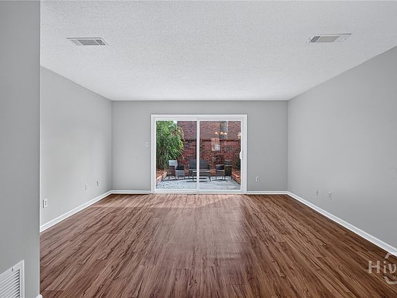 5th image of 232 Stephenson Ave APT 3D