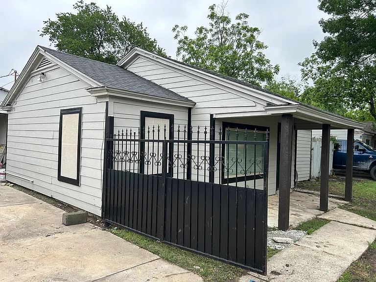 3551 Cortez Dr — Photo 15
