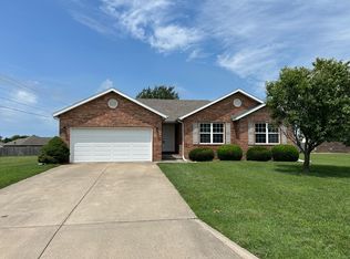 775 Stanford Ct, Marshfield, MO 65706
