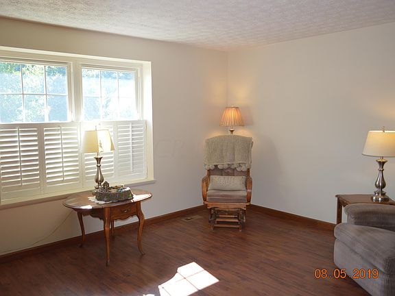 2nd image of 961 Ruskin Dr