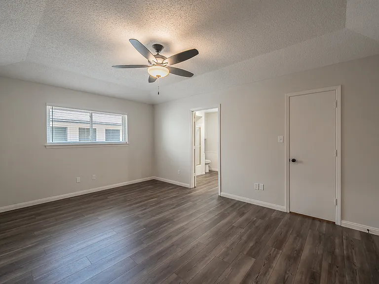 1100 Purdue Dr — Photo 17