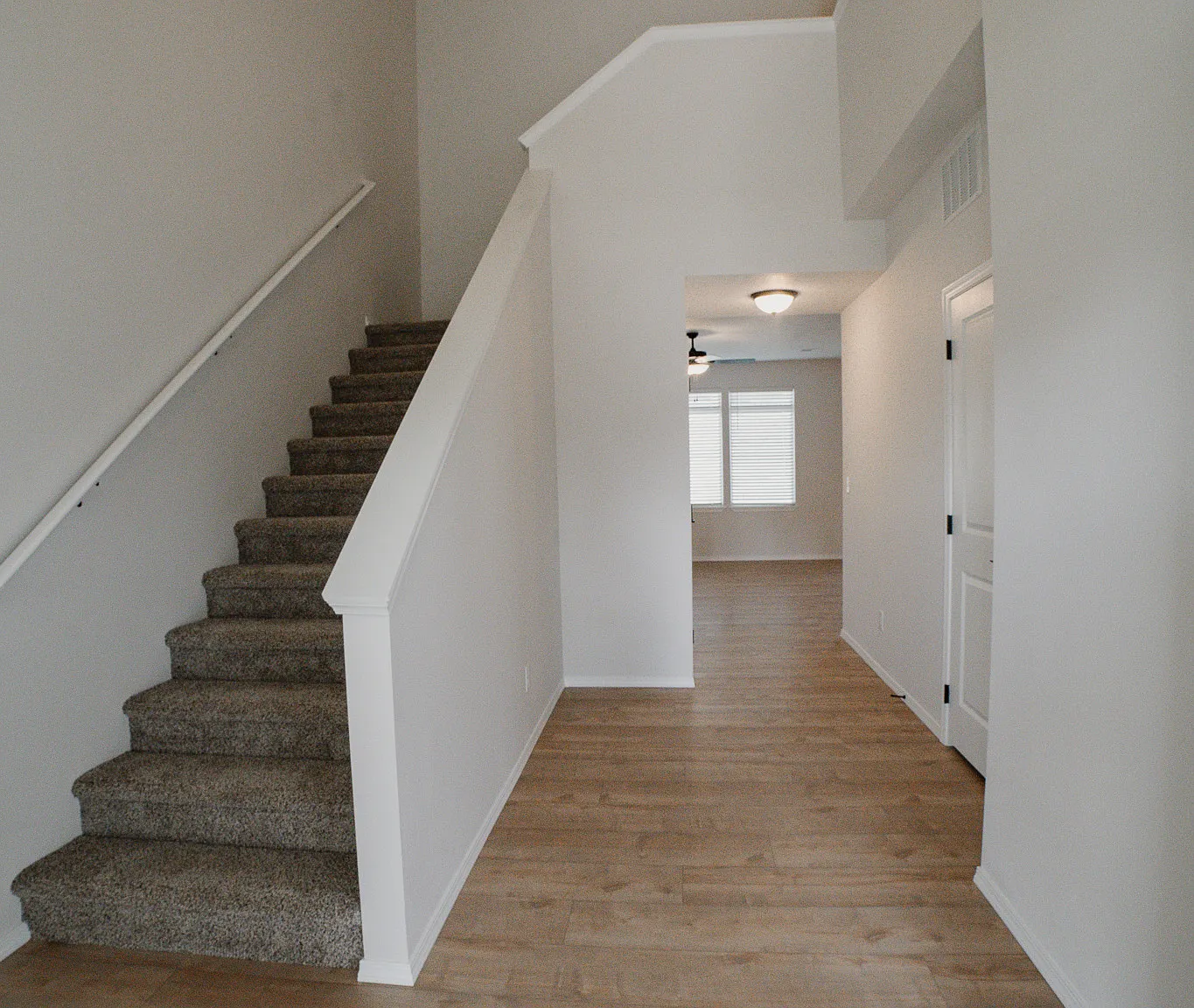 3 bed, 2.5 bath, 1634 sqft, $2,595 — Photo 4