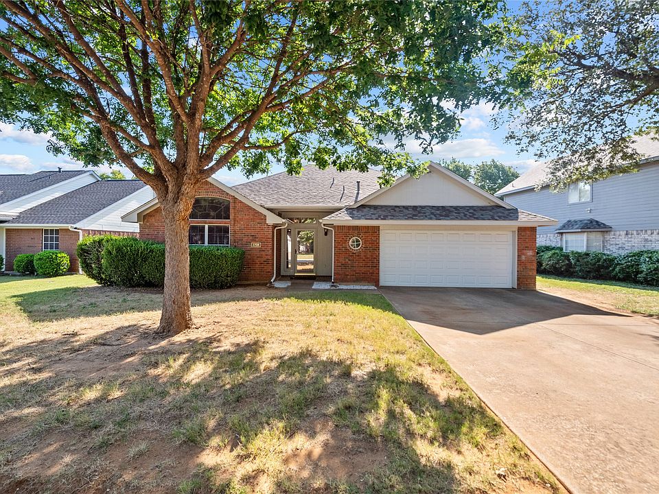 1st image of 2708 Scrimshire Ct