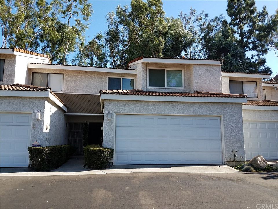 1st image of 1065 W Whittlers Ln