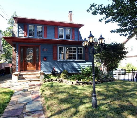 1st image of 550 Bard Ave