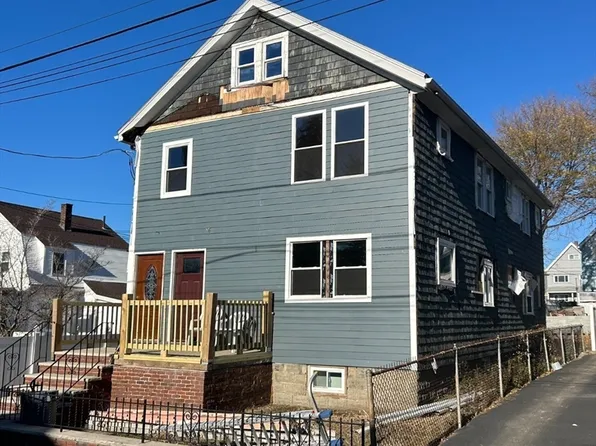 87 Floyd St, Everett, MA 02149