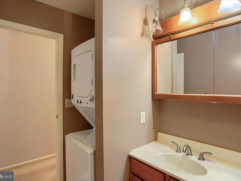 2712 Lisburn Rd #201 — Photo 21