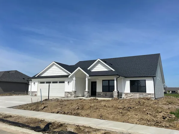 1059 Farmington Dr, Bluffton, IN 46714