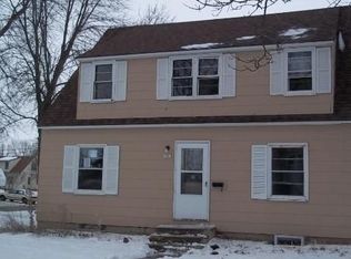 1201 14th St E, Glencoe, MN 55336